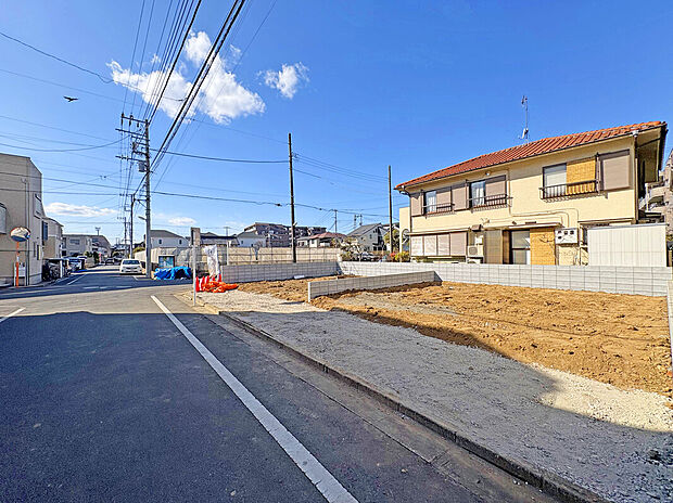 【【外観：1月下旬撮影】】LDK16帖超の4LDKファミリープラン。カウンターキッチンや水回り集約設計など住む人の暮らしを考えた設計を多く取り入れた造り。