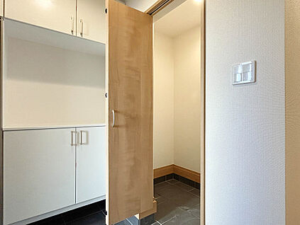 【シューズインクローゼット】