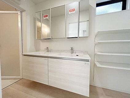 【Wash Room：1号棟】