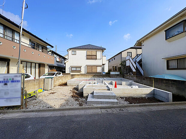 【【外観：3月下旬撮影】】全室2面採光・全居室収納など、居室一つ一つにも居心地の良さを追及した設計を採用。