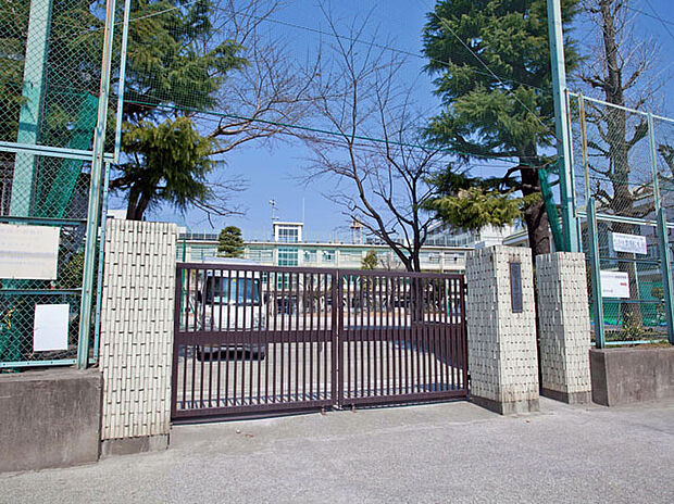北区立稲付中学校（約1,200m）