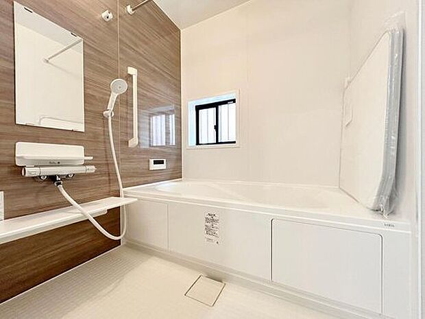 【【施工例:Bath Room】】1坪タイプのバスルーム。足を伸ばしてゆったりと浸かれるのはもちろん、洗い場も広さがあるので立ったりしゃがんだりする動作もスムーズに行えます。