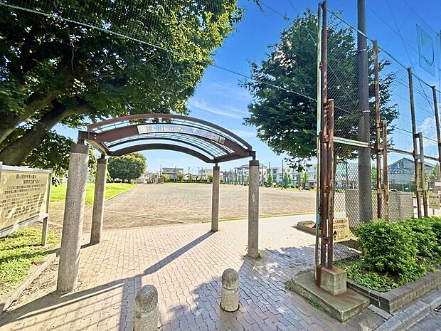 新川あおやぎ公園（約650m）