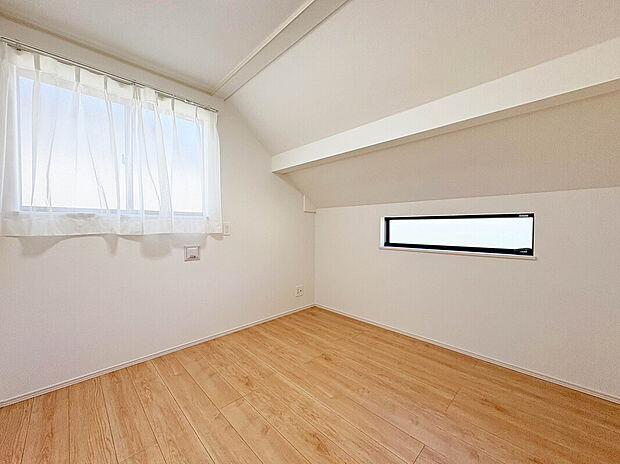 【【Room：D号棟】】全居室に収納スペースが備わっており、上手に利用することで、居室を広くキレイに保つことが出来ます。