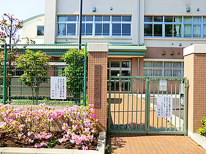 狛江市立緑野小学校 450ｍ(徒歩6分)