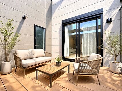 【施工例：Wood Deck】
