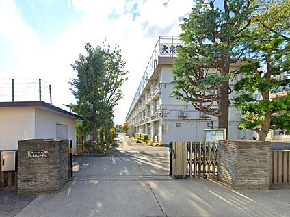 練馬区立大泉第二中学校 700ｍ(徒歩9分)