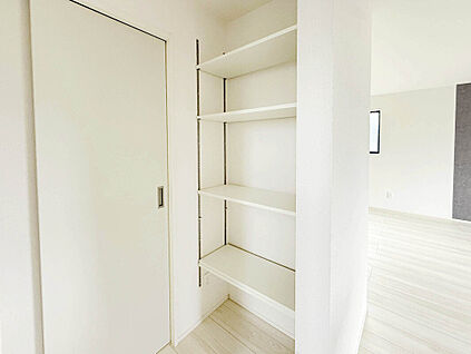 【建物プラン例：パントリー】