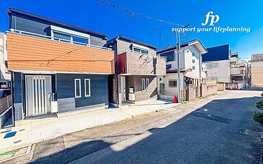 [西武多摩川線「多磨」駅徒歩5分の好立地、固定階段式小屋裏収納付きの家。] その他