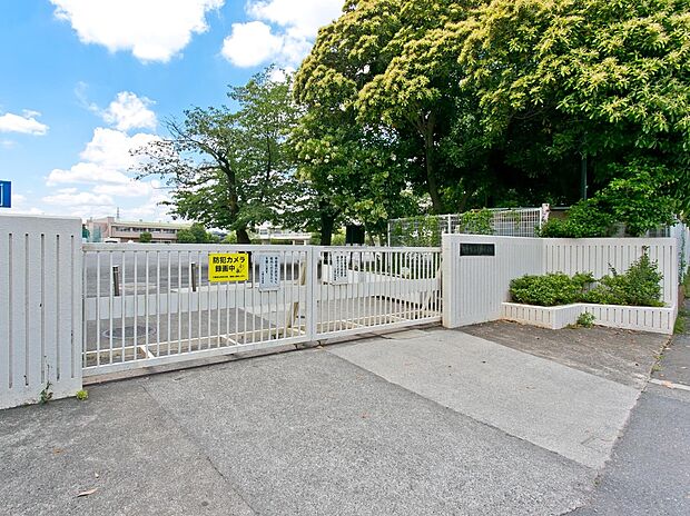 府中市立小柳小学校