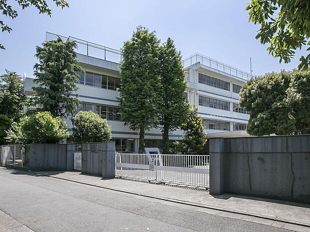 府中市立四谷小学校