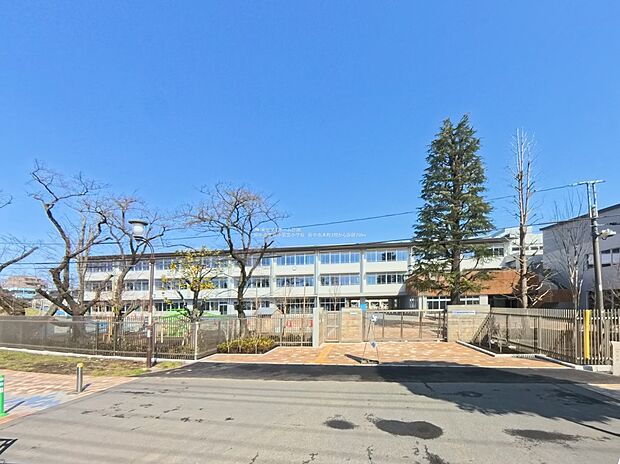 府中市立府中第三小学校(約570m)