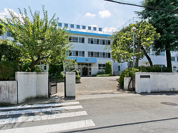 小金井市立東中学校（約470m）