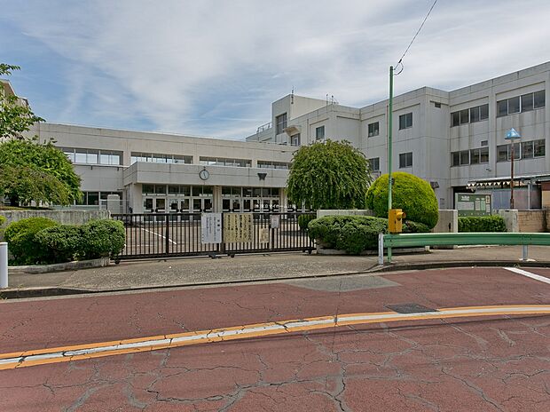 小金井市立小金井第一中学校（約1,800m）