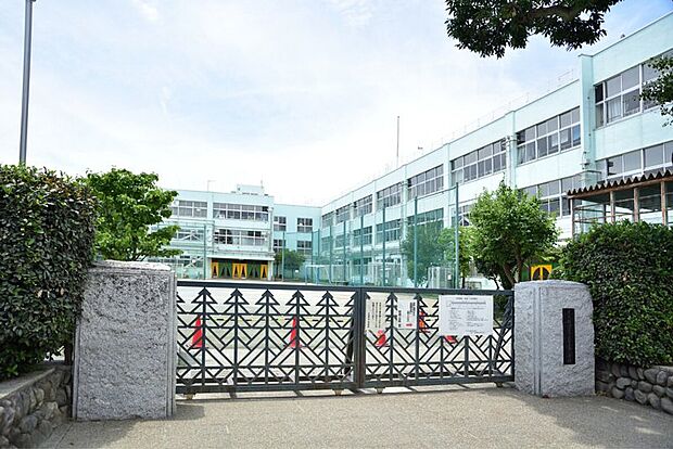 国立市立国立第一小学校(約1,400m)