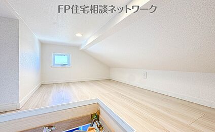 小屋裏収納