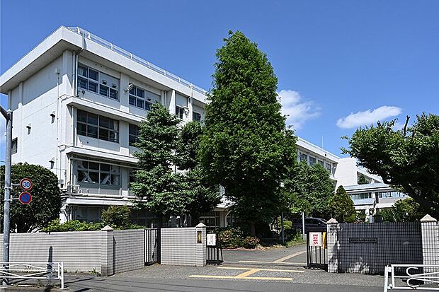 府中市立府中第二中学校(約1,450m)
