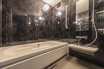 浴室【6号地】(2025年3月撮影)