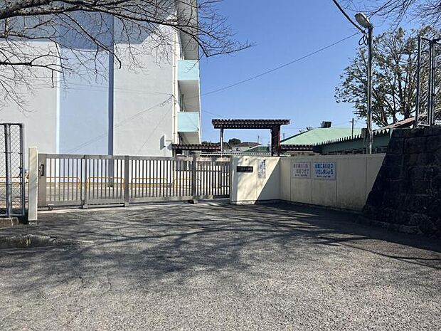 飯塚市立立岩小学校(約1,730m)