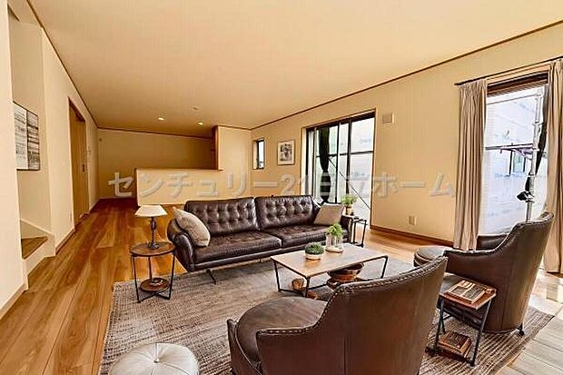 【リビング】本画像の家具はCGで作成しており、実際に現地に家具は置かれておりません。また、価格に家具は含まれません。