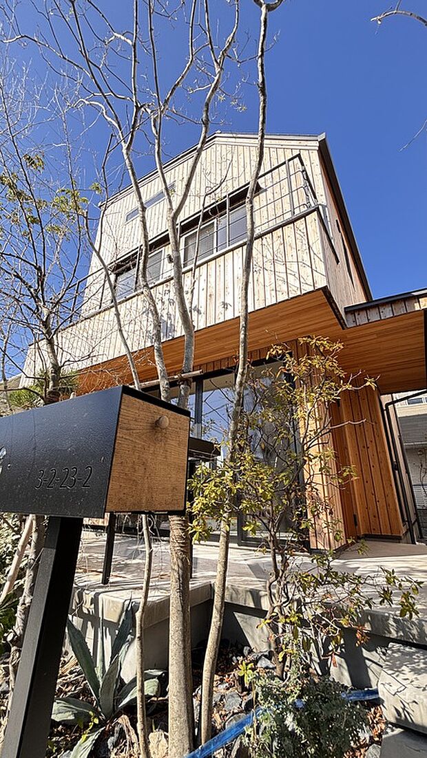 【外観】建築中の現場