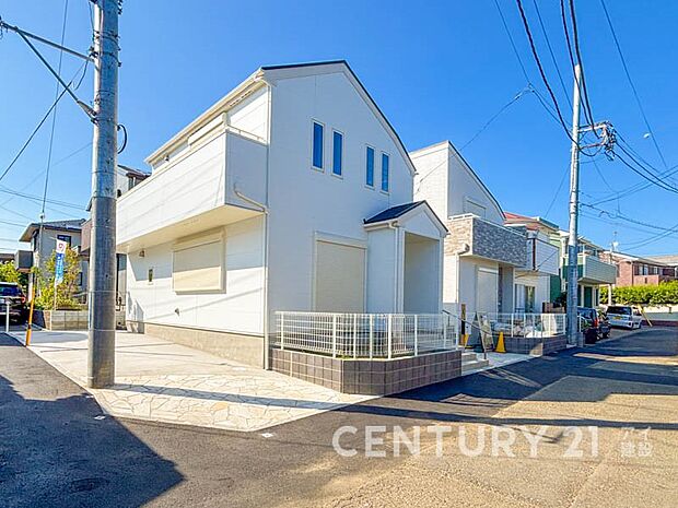 ここから始まる「日常」はご家族にとって大切で貴重な時間。少しでも豊かに、少しでも快適に。そんな想いから生まれた本邸宅は、これから先のお住まいをきっと支えてくれるはずです。