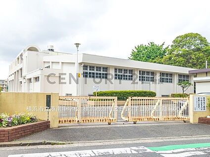 横浜市立港南中学校 900m(12分)