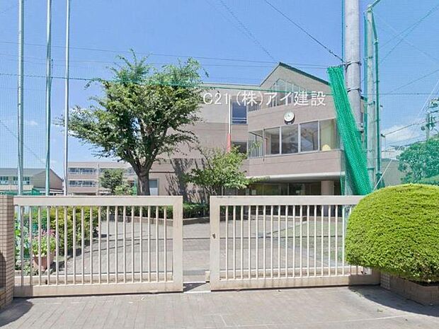 川崎市立井田中学校(約1,400m・徒歩18分)