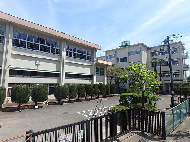 町田市立薬師中学校（約1,250m）