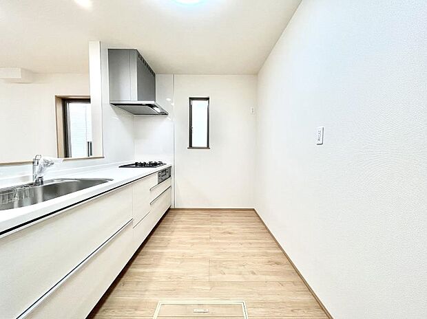 ゆとりあるキッチンではご家族と楽しくお料理ができます。