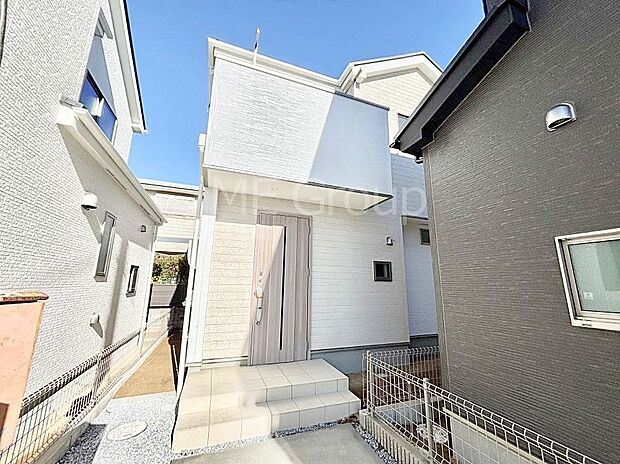 暮らしやすさと居心地の良さにこだわったシンプルで飽きのこないデザイン！