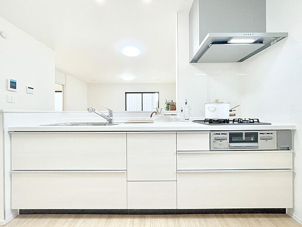 毎日使うキッチンだから、使いやすさ＆お手入れのしやすさにこだわりました。 