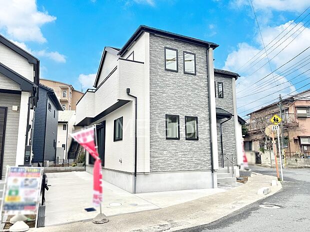 暮らしやすさと居心地の良さにこだわったシンプルで飽きのこないデザイン ！