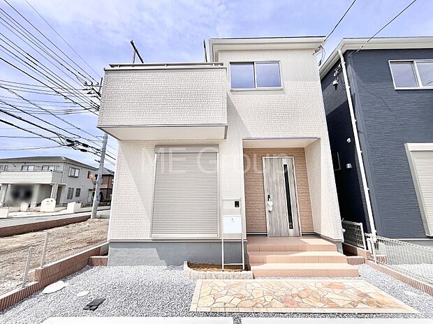 洗練された外観、上質な住空間が広がる室内は永く安心して過ごせる住居です。