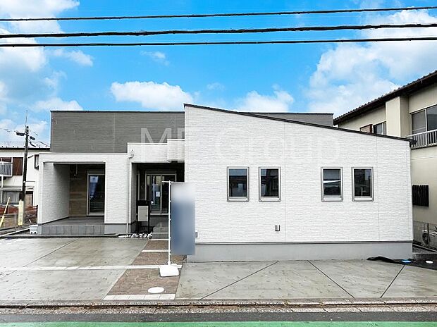 たっぷりの陽光と心地よい風が舞い込む住まい