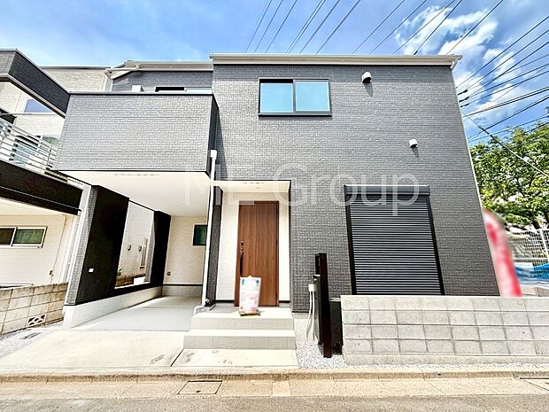 たっぷりの陽光と心地よい風が舞い込む住まい