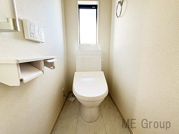 【トイレ】～toilet～綺麗・スッキリ・快適なウォシュレット付トイレでくつろげる空間です。  