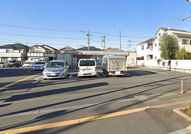 セブン-イレブン 越谷花田４丁目店（約82m・徒歩2分）