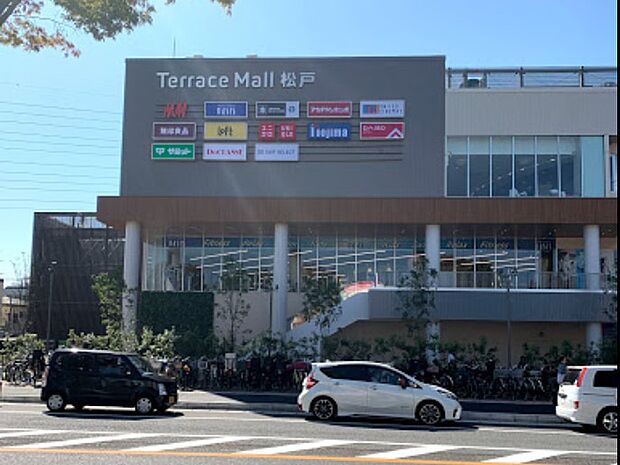 テラスモール松戸(約290m・徒歩4分)