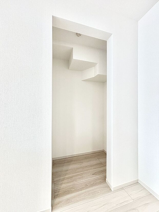 【パントリー】キッチンにはパントリー!食材のストックはもちろん、日用品の収納など使い方はいろいろ!