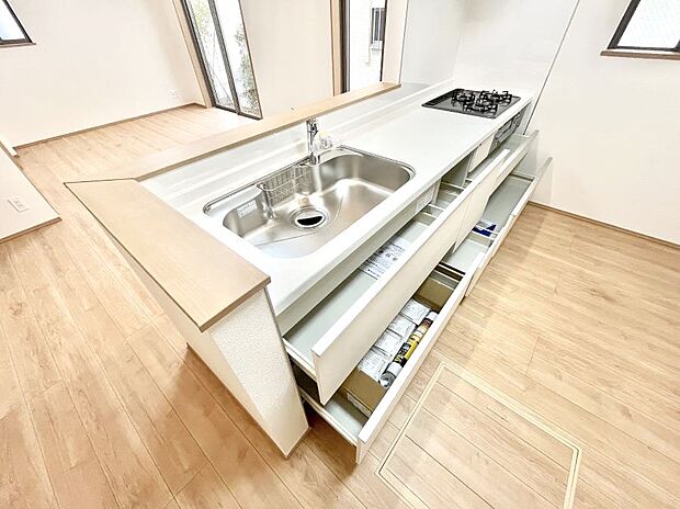 【スライド収納】使いやすさを優先したスライド式収納タイプ！