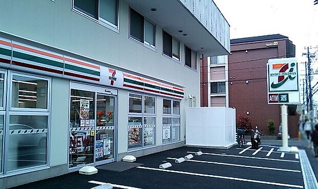 セブン-イレブン 市川新田２丁目店（約900m・徒歩12分）