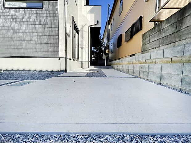 【駐車場】生活に欠かせない駐車スペース。