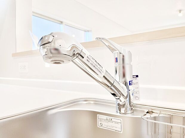 【浄水器】いつでも清潔なおいしいお水を。一つの水栓で水道水と浄水を使い分け。