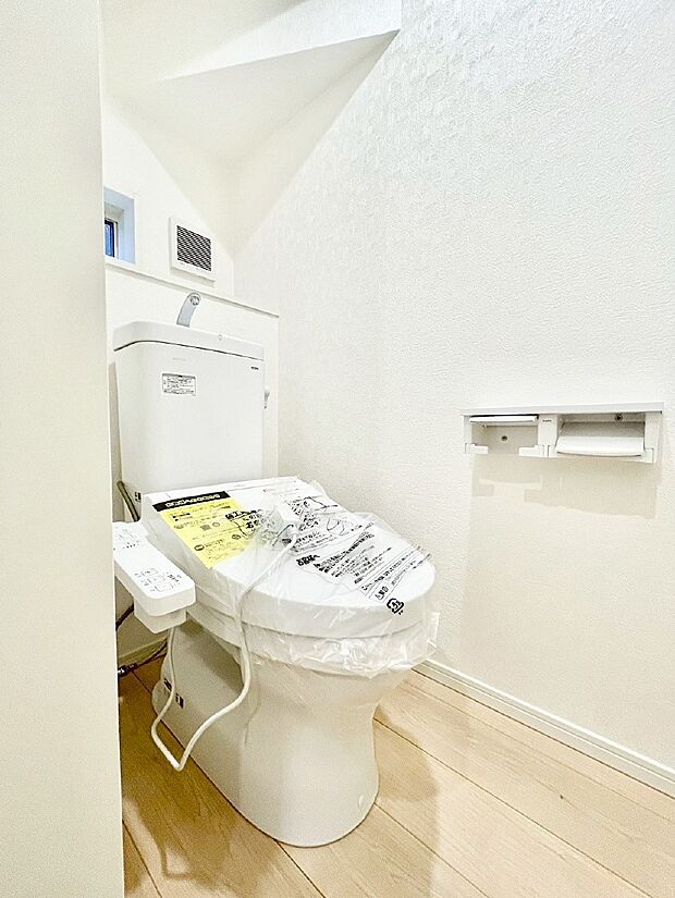 【トイレ】トイレは安心の2箇所!朝のバタバタも一安心です。