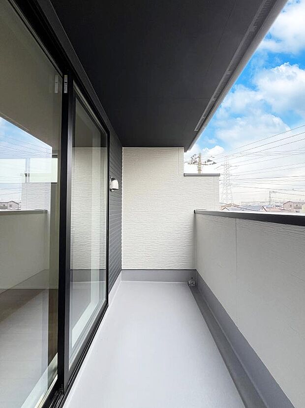 【バルコニー】風通しの良いバルコニー