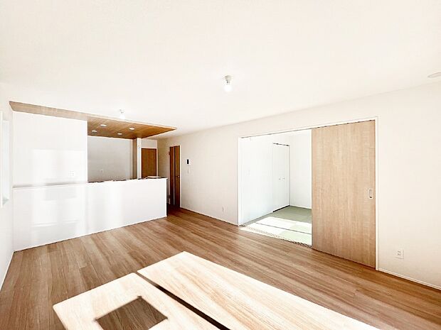 【ダイニング】家族が自然と集まる憩いのスペースになりそう