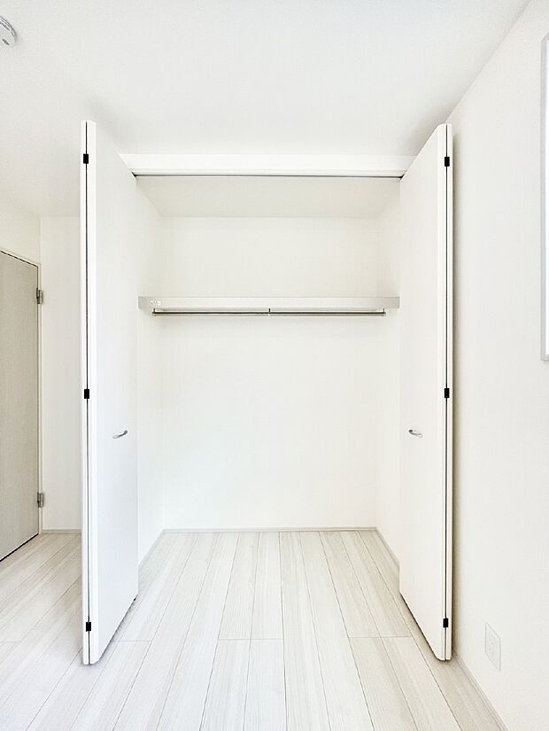 【収納】全居室クローゼット付き