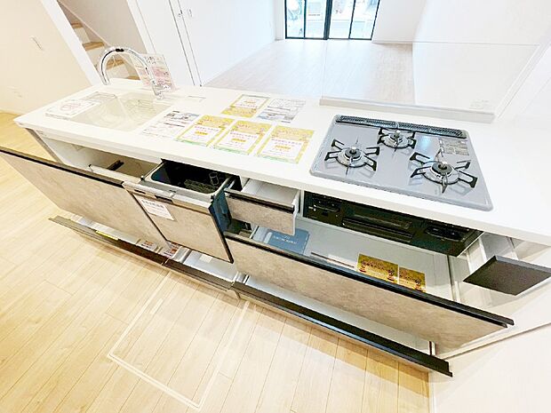 【スライド収納】使いやすさを優先したスライド式収納タイプ！