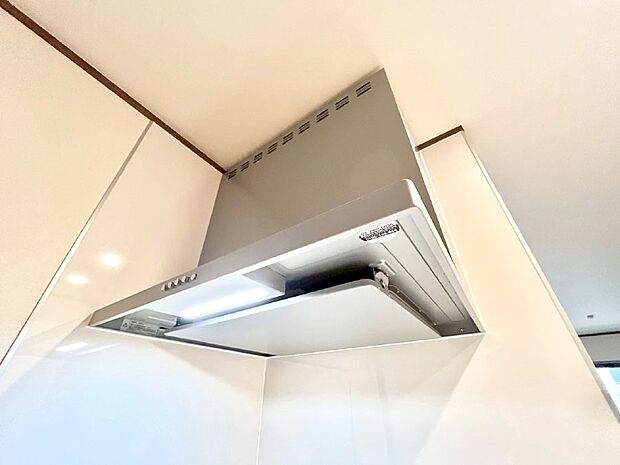 【レンジフード】基本的なお手入れはフィルターのみ！お手入れのしやすさも魅力です。